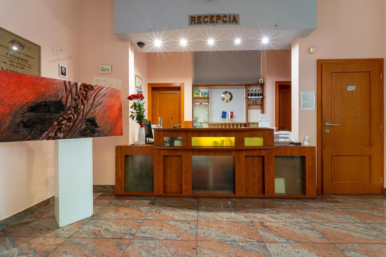 Hotel Artin Бардеёв Экстерьер фото