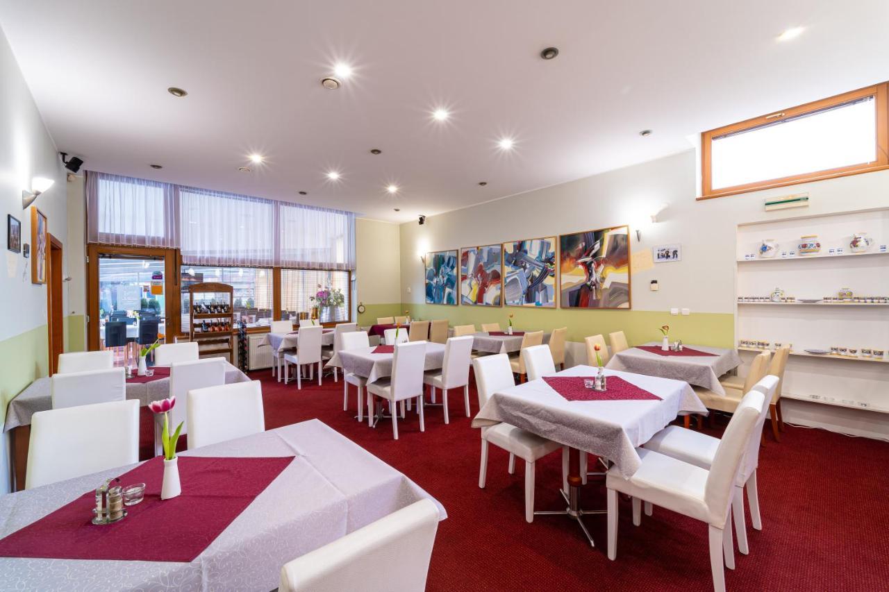Hotel Artin Бардеёв Экстерьер фото